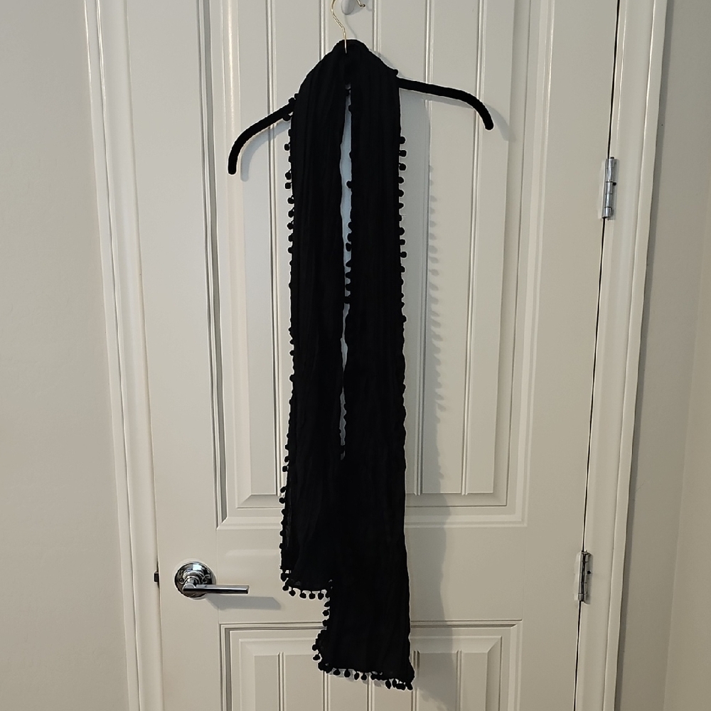 Ann Taylor Black Textured Scarf